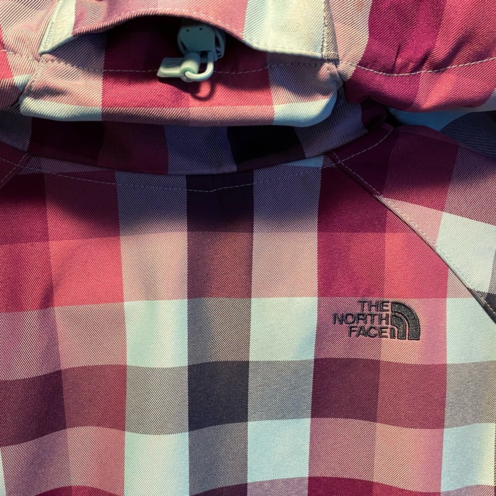 TheNorthFace woman’s winter jacket - Picture 5 of 6